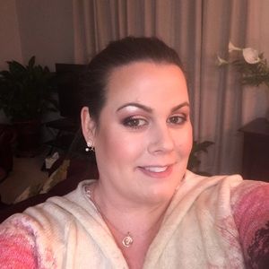 Meet your Posher, Janet